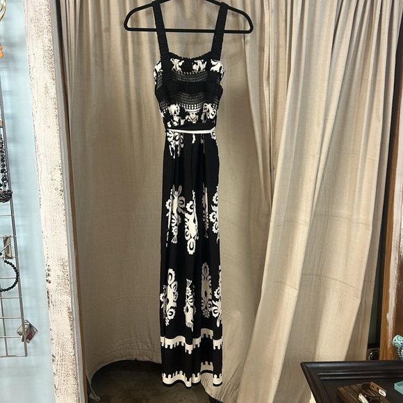 Black and White Jumper - Very J - Picture 2 of 7